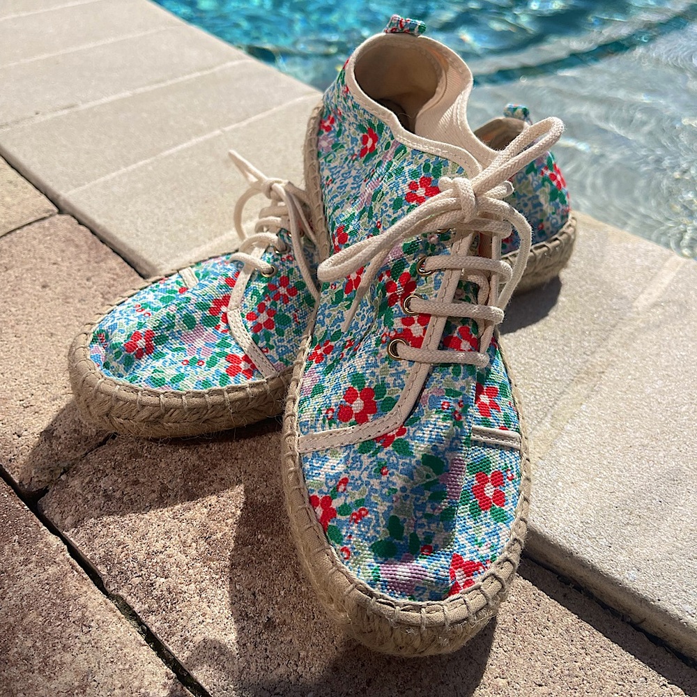 Jcrew girls size 5 floral sneakers.